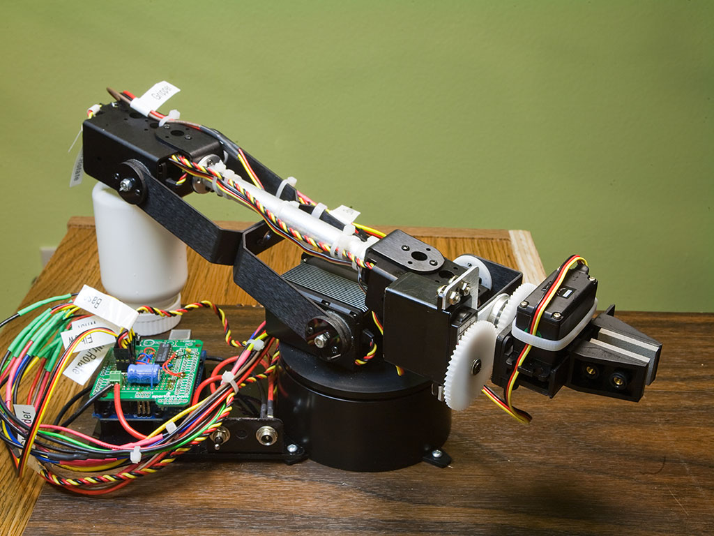 Lynxmotion AL5D robotic arm